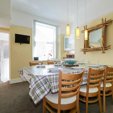 Holiday home Sefton House *